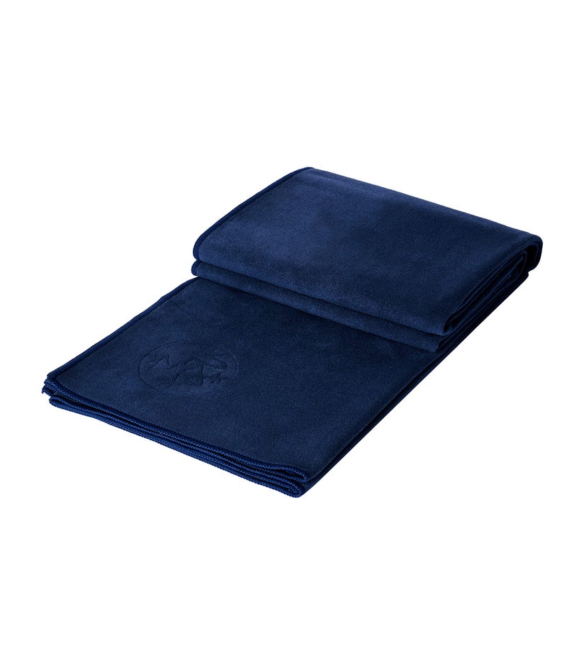 Manduka Yogitoes Yoga Mat Towel - Lightweight, Quick Drying Microfiber, Non Slip Skidless Technology, Use in Hot Yoga, Vinyasa and Power, 71" x 24", Midnight - Image 4