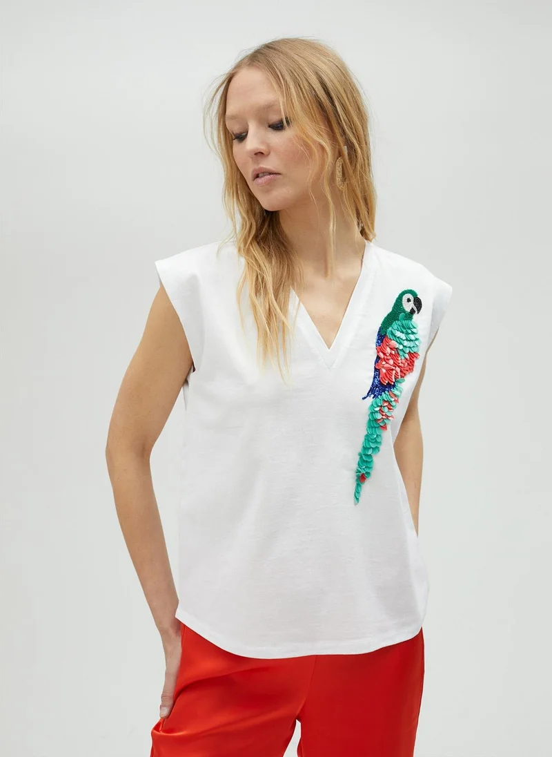 Lola Casademunt T-shirt with multicoloured Parrot detail