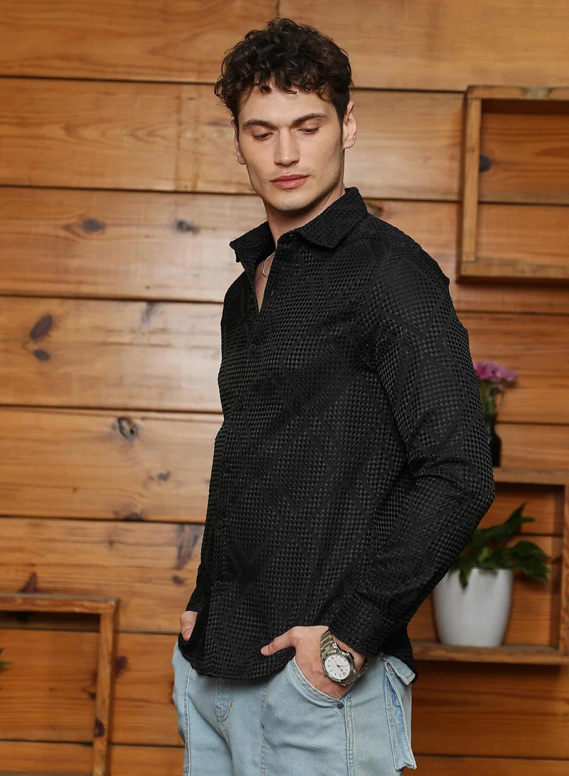 Campus Sutra Men's Obsidian Black Shard-Tactile Shirt