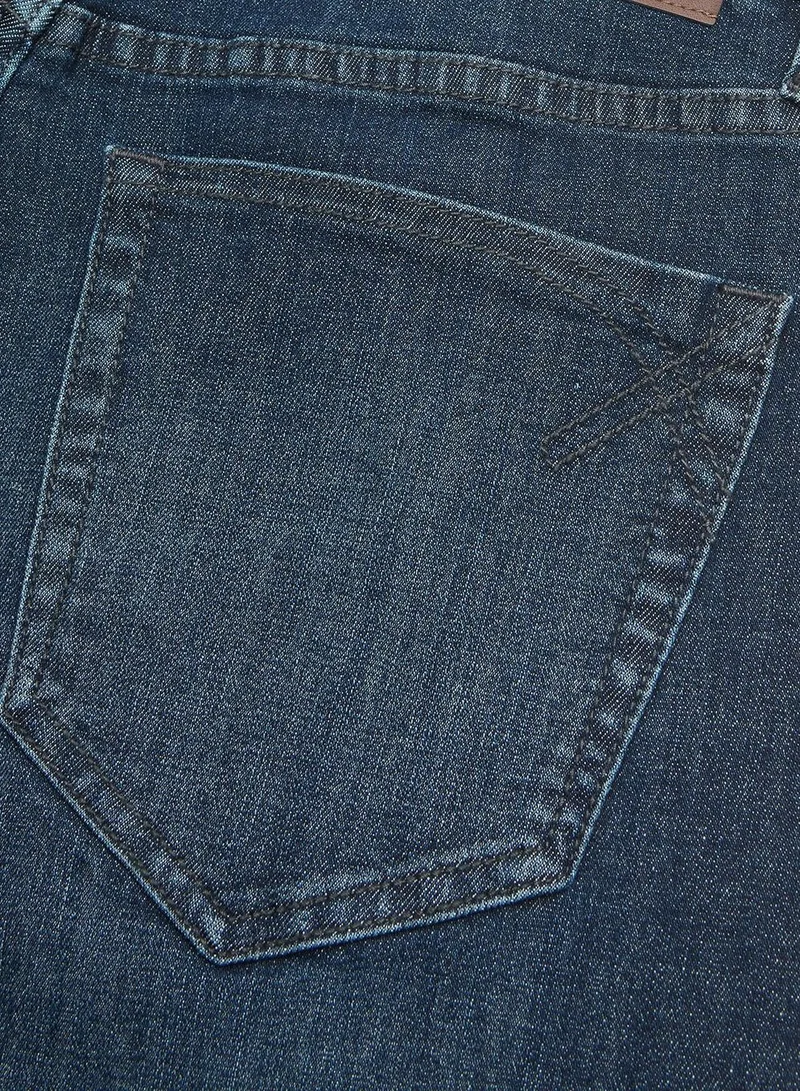 Giordano  Men's Comfort Stretch Denim Regular Tapered 2.0 Jeans for Men | Best Price UAE