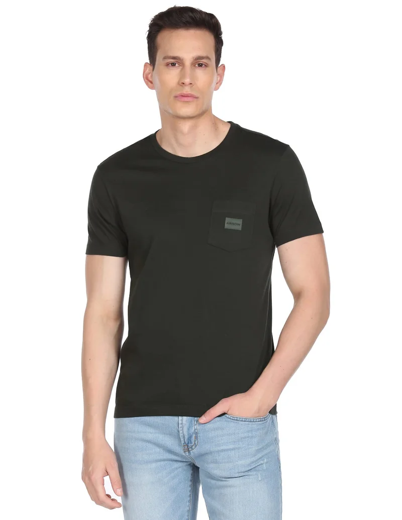 Arrow Patch Pocket Solid T-Shirt
