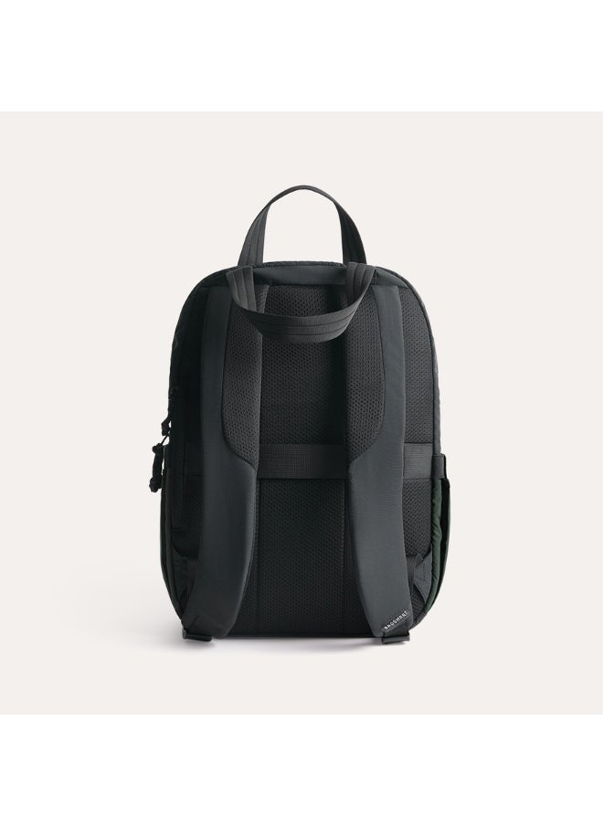 BAGSMART - BAGSMART Black Vega 23L Featherlight 15.6 Inch Laptop Backpack - Image 1