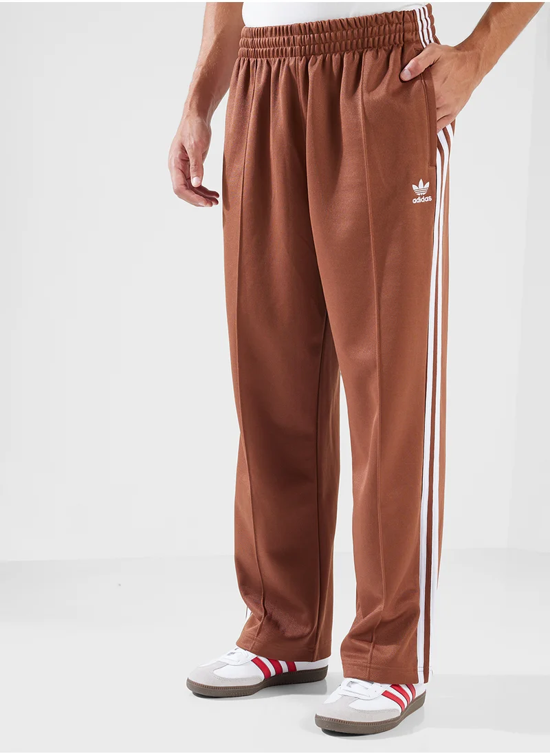 اديداس اوريجينالز Adicolor Firebird Track Pants