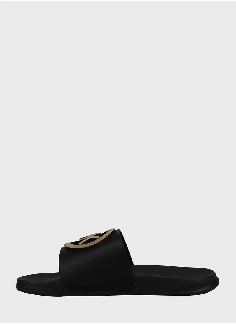 Michael Kors Youth Jett Charm Chopout Slides