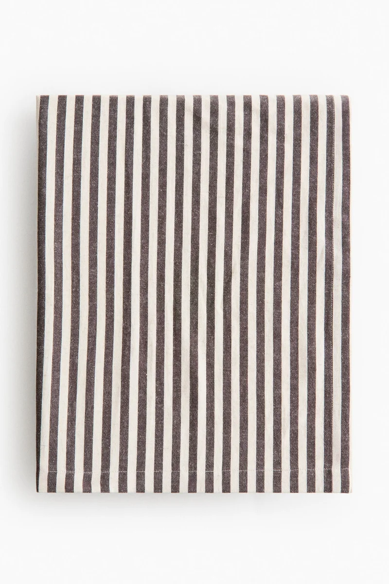 اتش اند ام مفرش طاولة من مزيج الكتان