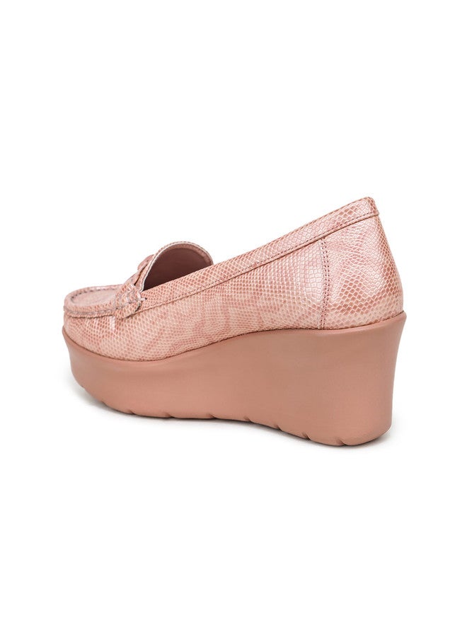 She Zone Peach Textured Embellished Wedges for Women - Image 3