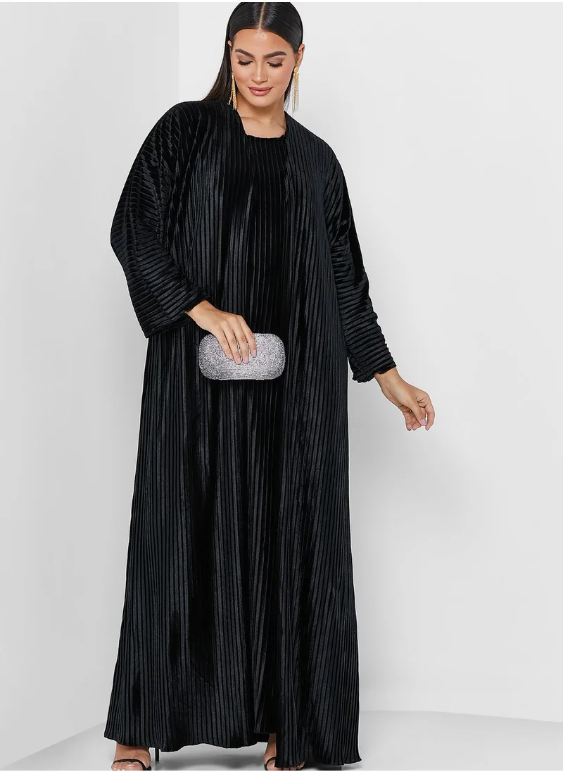 Khizana Textured Abaya With Inner & Sheila