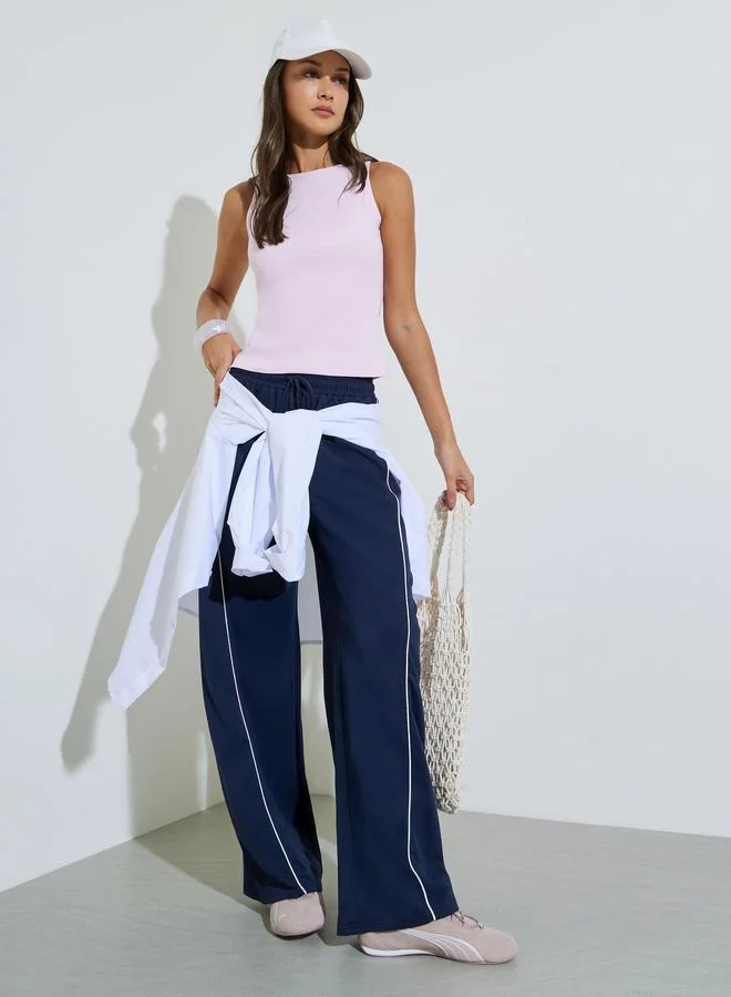 ستايلي Ribbed Round Neck Fitted Vest