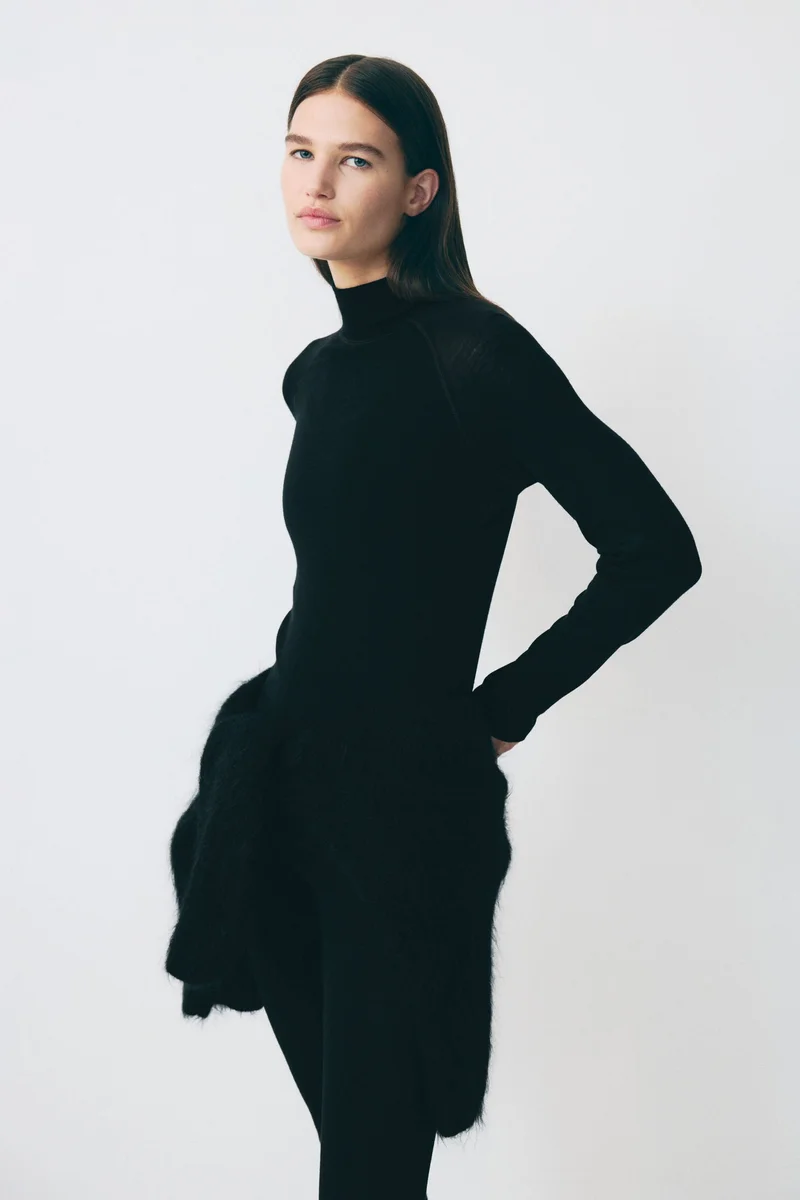 اتش اند ام بلوزة أساسية للتزلج من الصوف