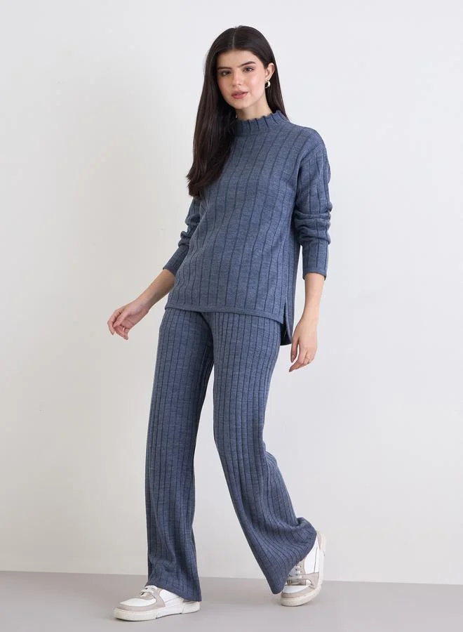 ستايلي طقم منسق من بنطال وسويتر محبوك بتفاصيل مضلعة