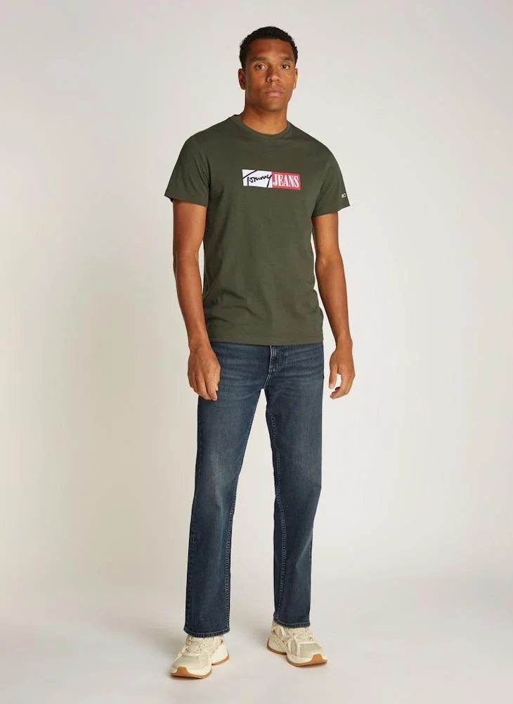 TOMMY JEANS Graphic Logo Crew Neck T-Shirt