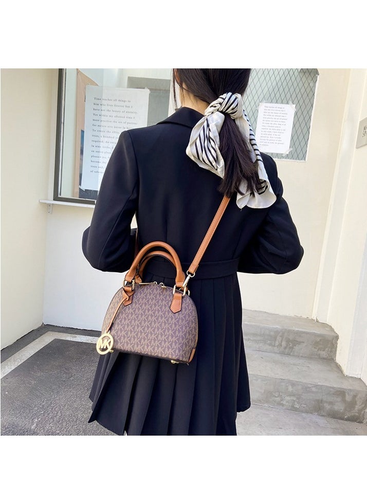 MK Fashionable And Simple Cross-body Shoulder bag 20*8.5*16cm  - Image 3