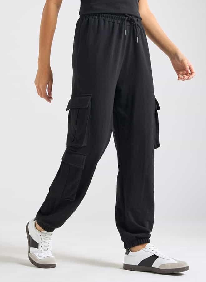 سبلاش فيڤ طقم بنطلون كارجو رياضي وتيشيرت بولو بارز الملمس - Image 4