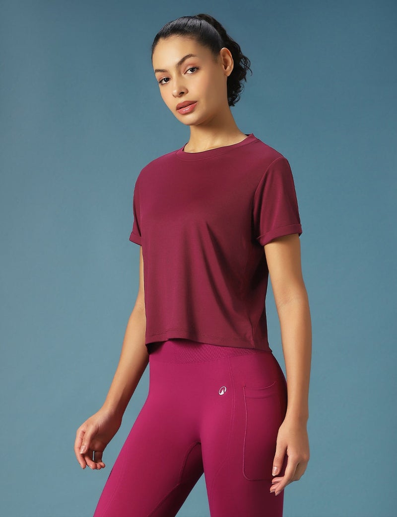 pump'd قميص نسائي برقبة دائرية بأكمام ملفوفة - Image 4