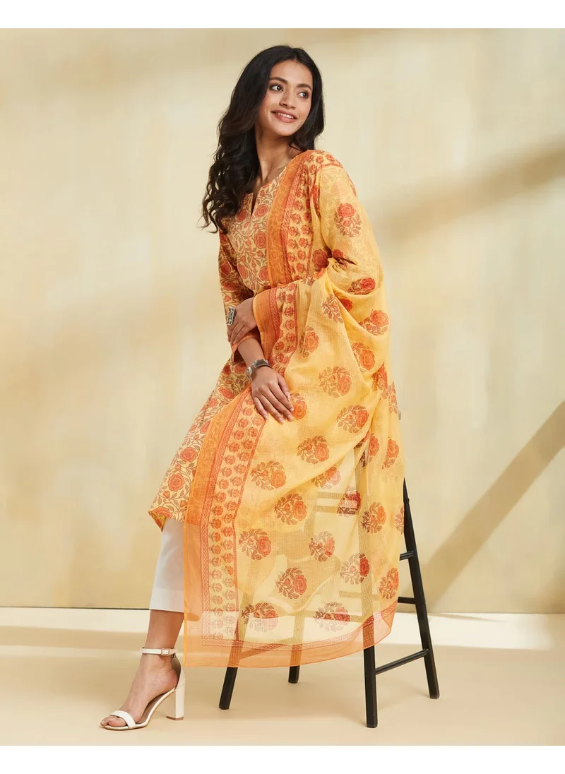 فاب انديا Yellow Cotton Printed Dupatta & Kurta Set