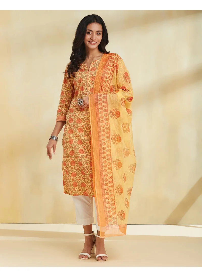 فاب انديا Yellow Cotton Printed Dupatta & Kurta Set