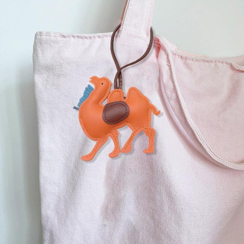 Desert Animal Charm Silk Road Themed Keychain PU Leather Car Accessory Lightweight Decoration for Travel Lovers - Image 3