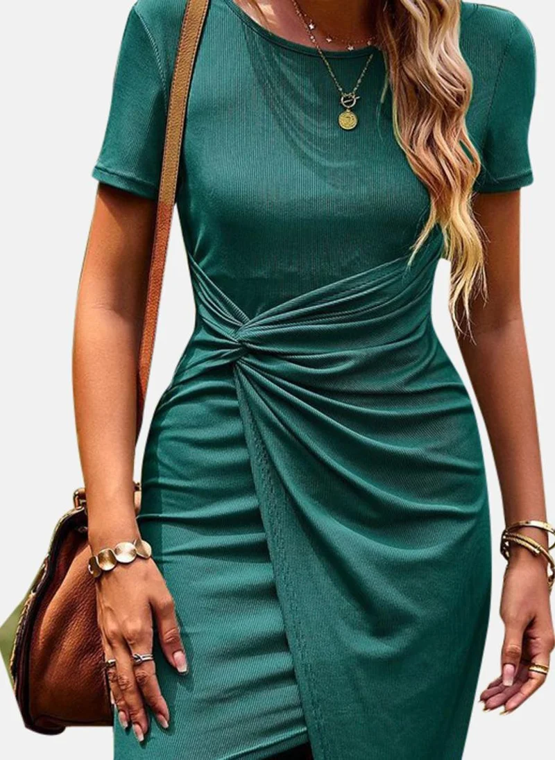 يونيكي Green Solid Sheath Midi Dress