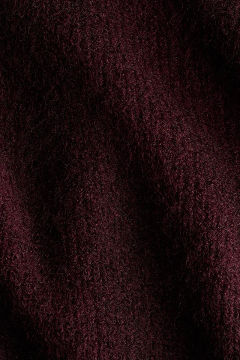 اتش اند ام كنزة بدون أكتاف