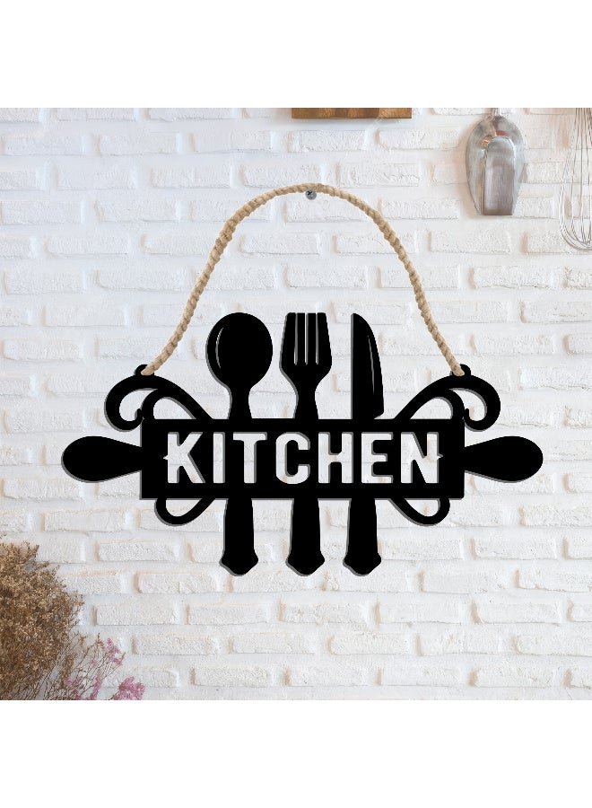 ديكور جداري خشبي عالي الجودة للمطبخ فن جداري للمطبخ بكلمة "KITCHEN" مصنوع من خشب MDF الإسباني، باللون الأسود، بسماكة 6 ملم. يتميز بتصميم ثلاثي الأبعاد عصري وأنيق، مزوّد بشريط لاصق مزدوج الوجه لسهولة التركيب. جاهز للتثبيت فورًا ويمنح مطبخك لمسة فنية راقية. - Image 2