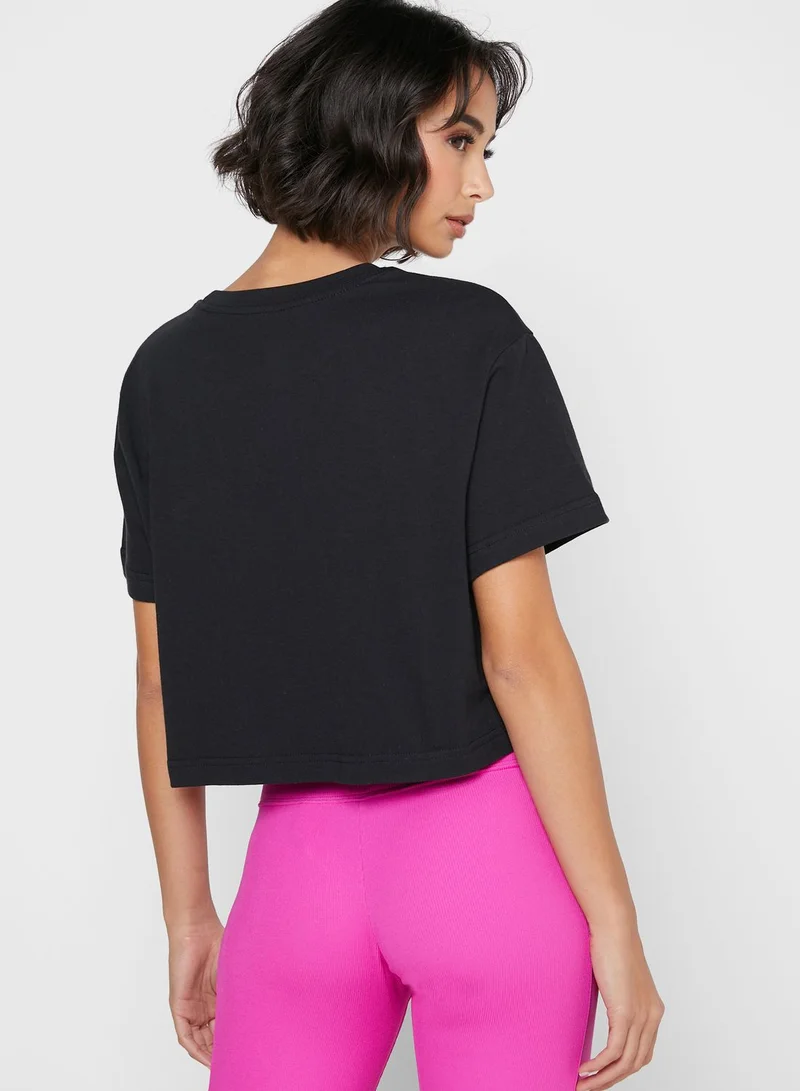 Nike NSW Swoosh Logo Cropped T-Shirt