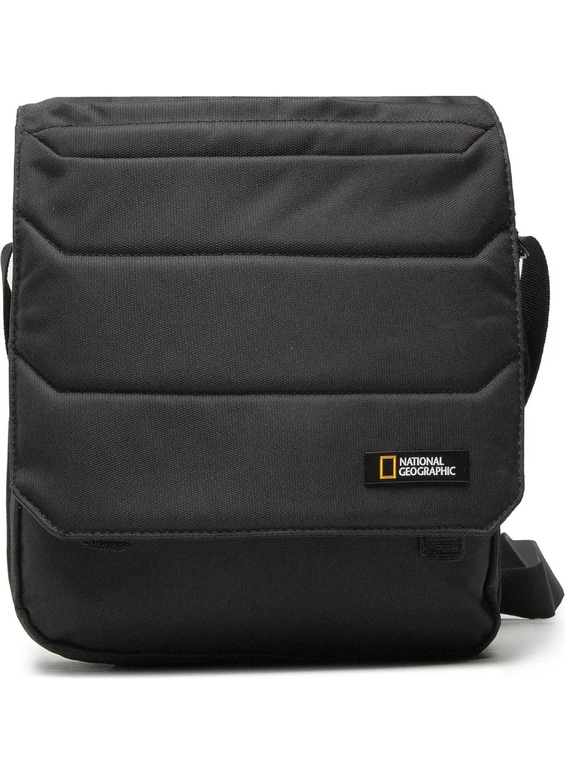 ناشيونال چيوغرافيك Men's Messenger Bag Black N00707.06