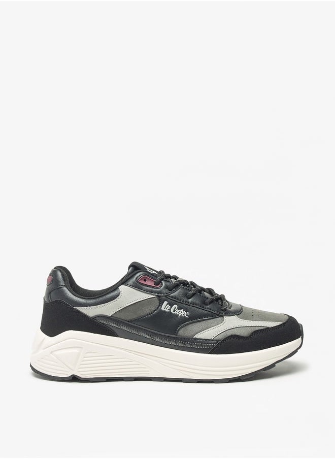 Lee Cooper حذاء رياضي للرجال مزود بألواح مع رباط للإغلاق  - Image 3