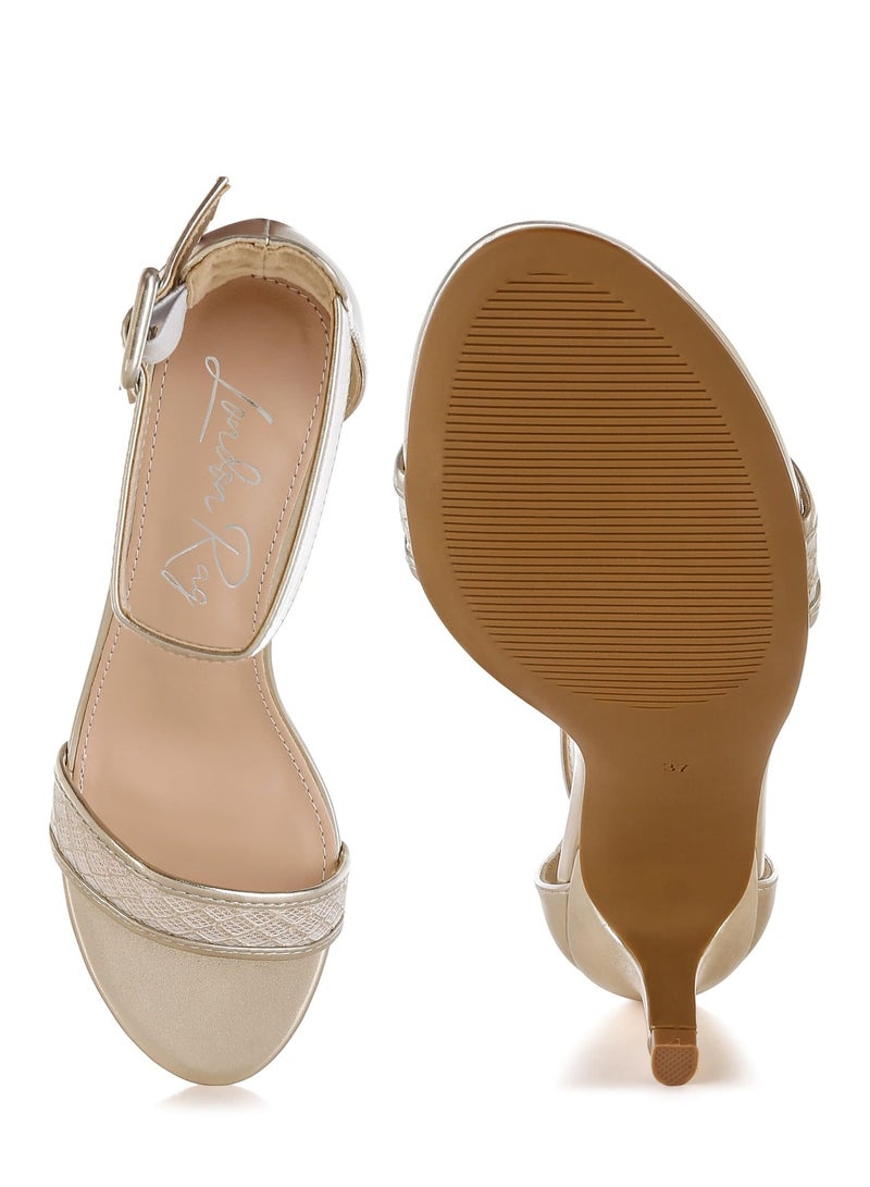 لندن راج صندل لندن راج نسائي بكعب صغير من الجلد الصناعي المعدني باللون الذهبي - Image 5