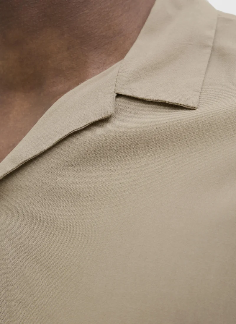 JACK & JONES  Resort Short Sleeve Shirt for Men | Best Price UAE