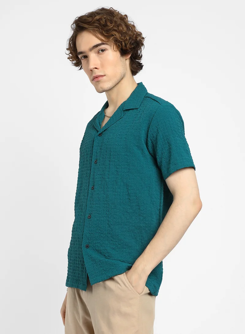 كامبوس سوترا Men's Teal Green Self-Design Creased Striped Shirt