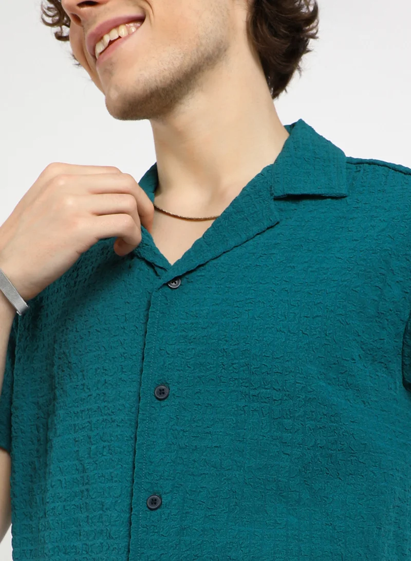 كامبوس سوترا Men's Teal Green Self-Design Creased Striped Shirt