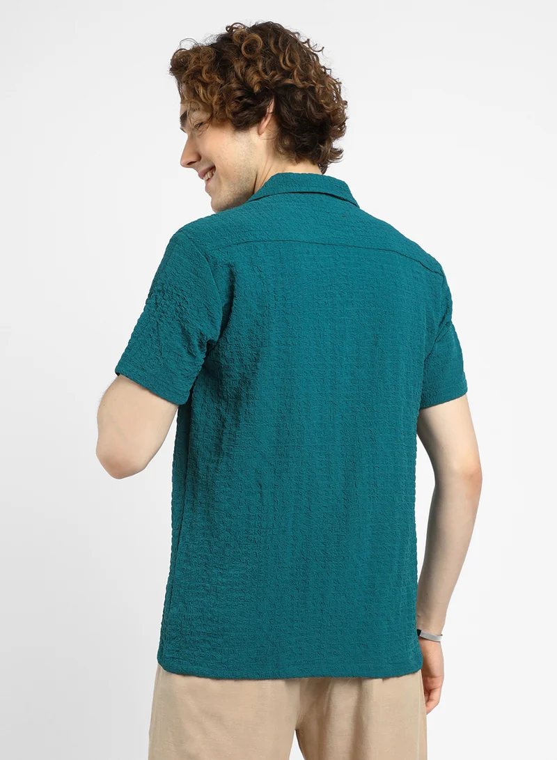 كامبوس سوترا Men's Teal Green Self-Design Creased Striped Shirt