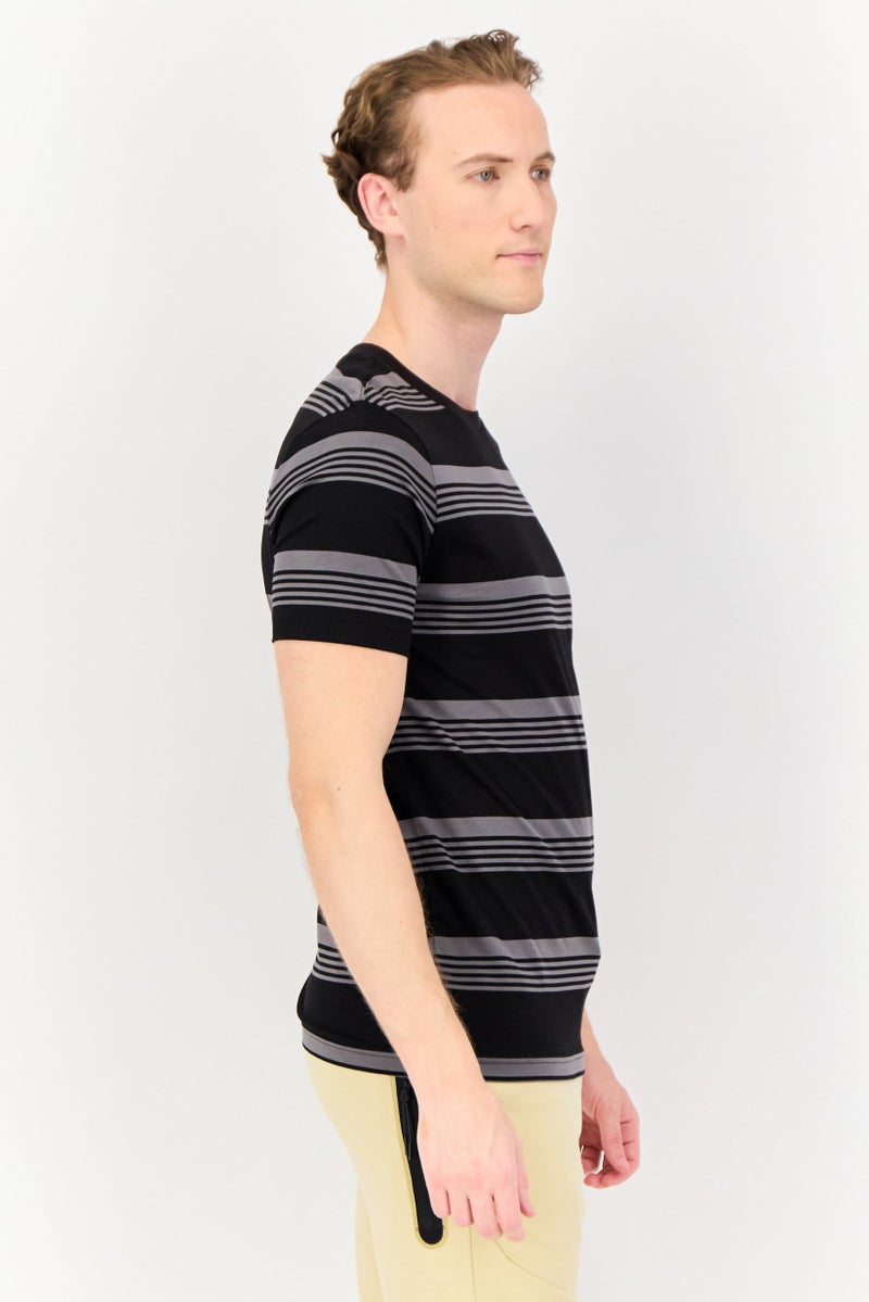 PUMA تي شيرت رياضي للرجال بأكمام قصيرة مناسب للخارج، متعدد الألوان - Image 2