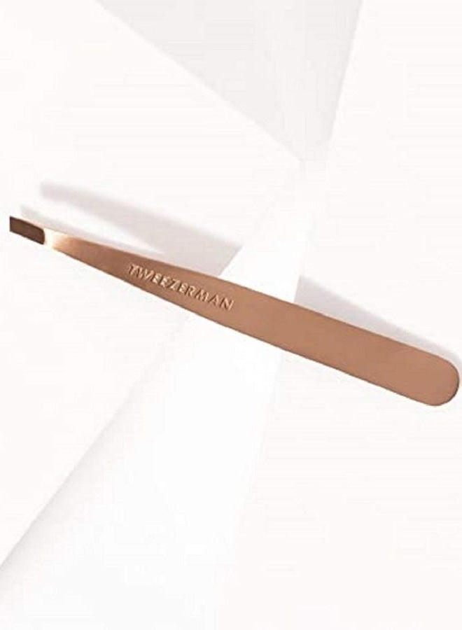 Tweezerman ملقط مائل من الفولاذ المقاوم للصدأ - ملاقط حواجب للنساء والرجال (ذهب وردي) - Image 4