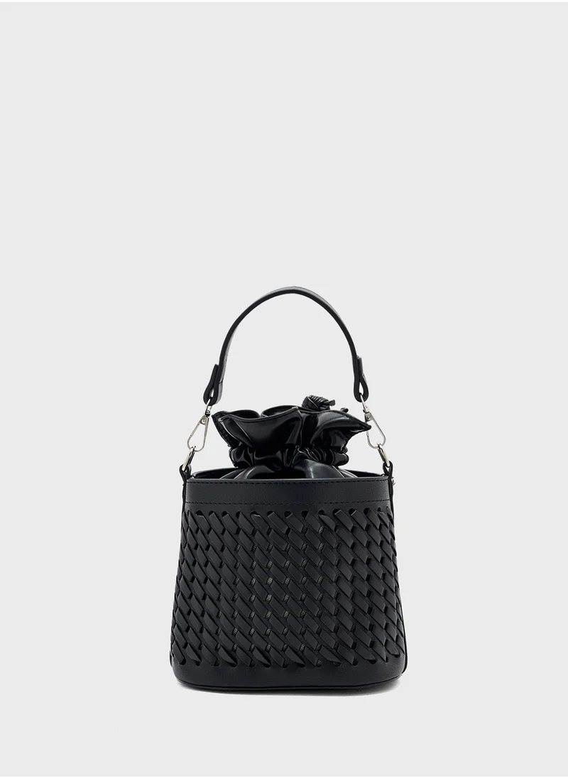 ايلا Weave Detail Bucket Crossbody Bag