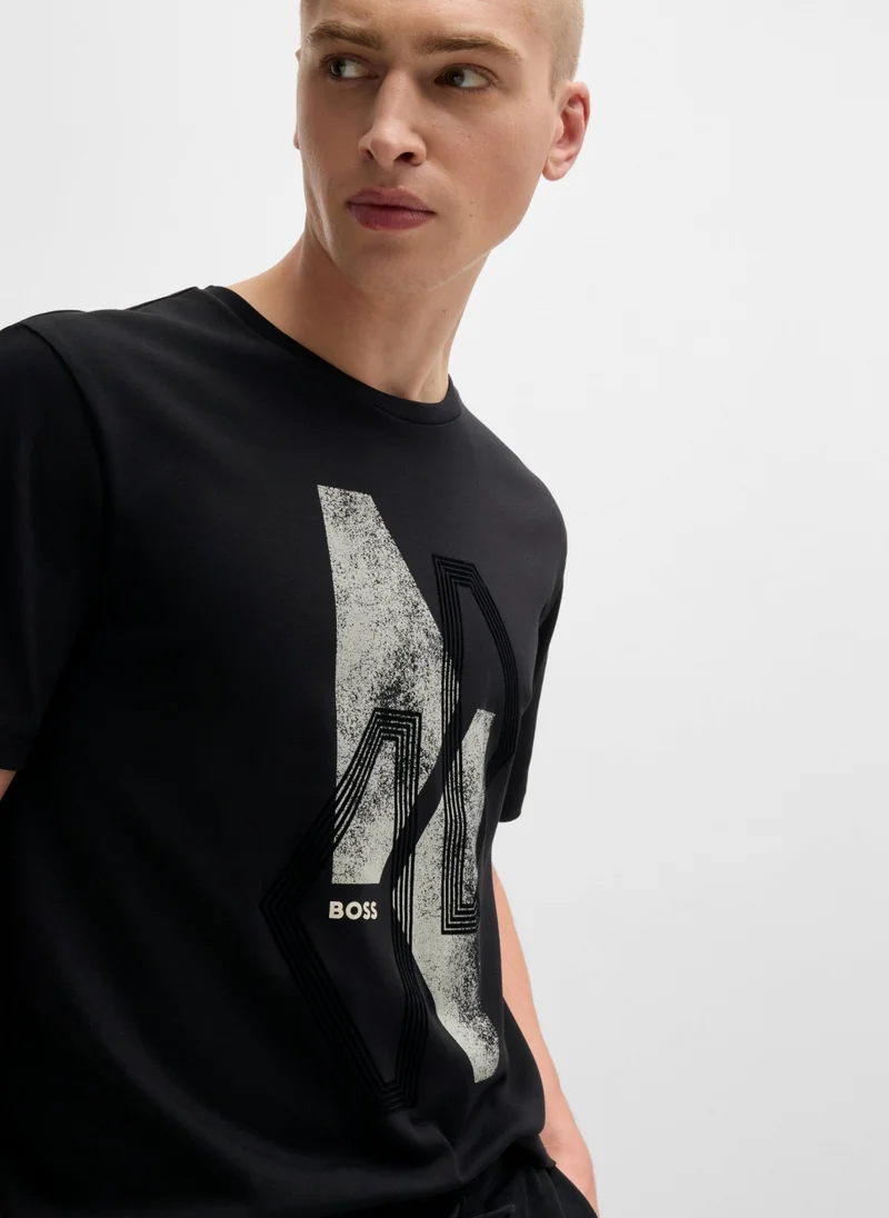 بوس Interlock-cotton regular-fit T-shirt with seasonal artwork