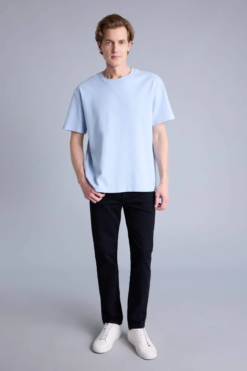 ديفاكتو Regular Fit Short Sleeve T-Shirt