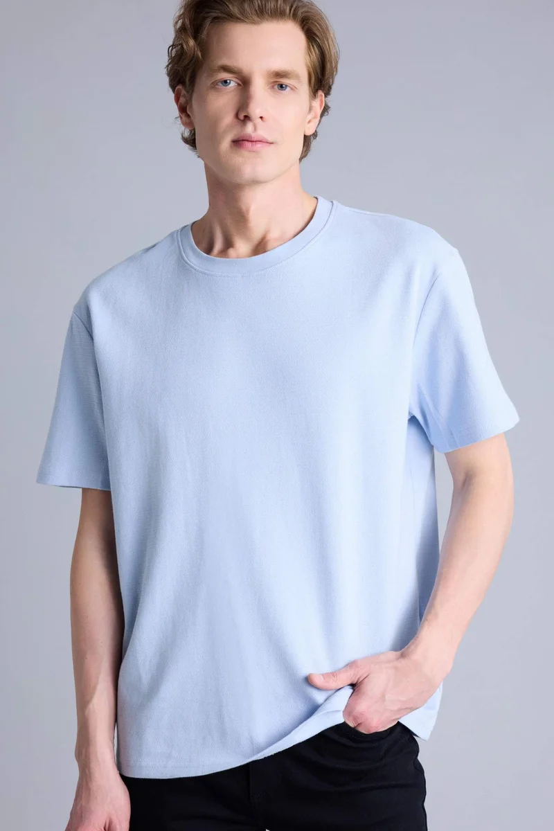 ديفاكتو Regular Fit Short Sleeve T-Shirt