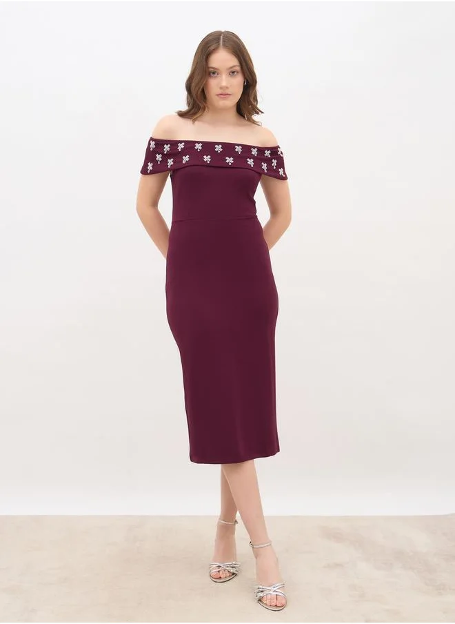 ستايلي Styli Women Burgundy Embellished Off-Shoulder Sheath Midi Dress