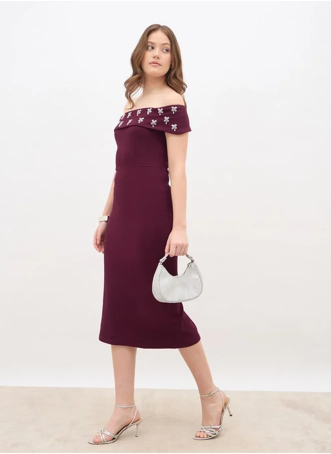 ستايلي Styli Women Burgundy Embellished Off-Shoulder Sheath Midi Dress