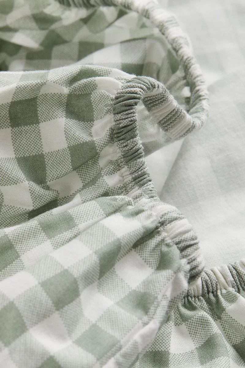 اتش اند ام Cotton changing mat cover