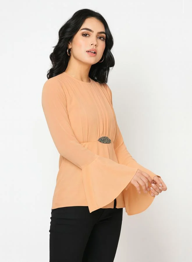 ميش بلوزة بأكمام جرس وكسرات