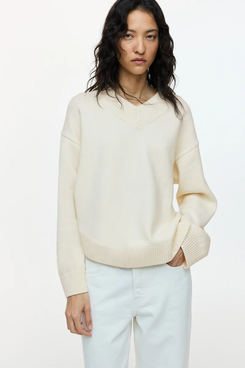 V-neck jumper