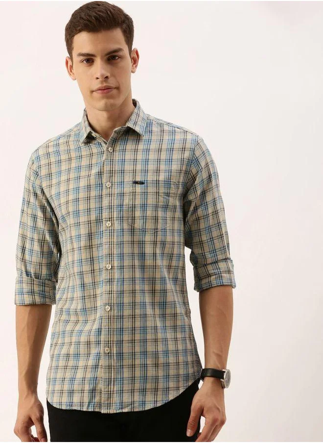 The Indian Garage Co Men Slim Fit Checkered Full Sleeves Spread Collar Casual Shirt