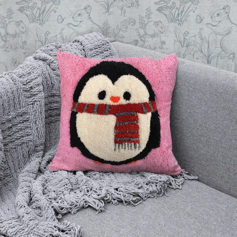 FILLE A FILLE Penguin Pillow