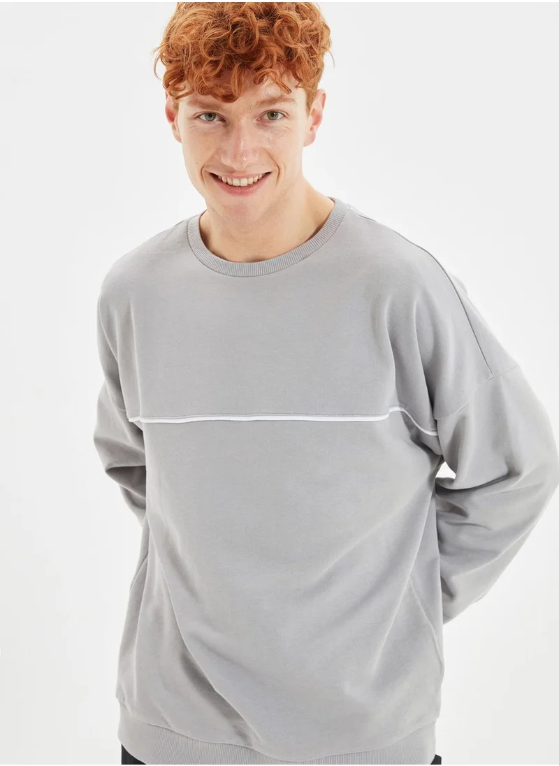 trendyol Essential Oversize Sweatshirt