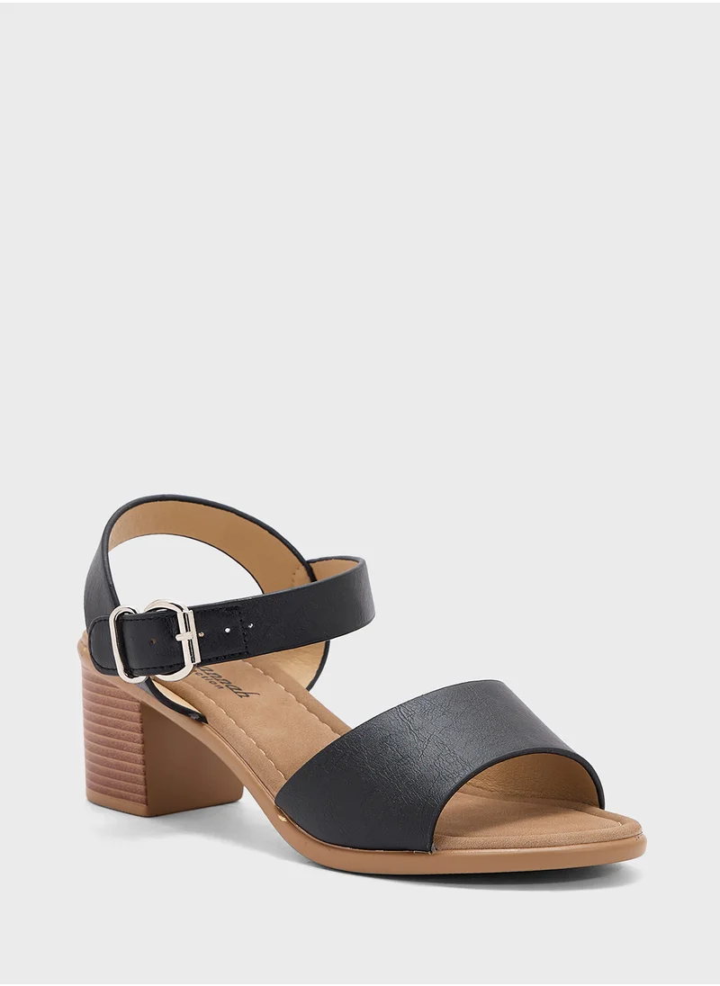 جينجر Low Heel Casual Sandal