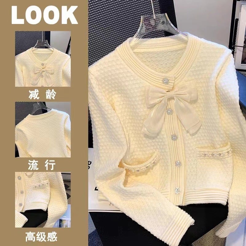 Xiaoxiangfeng Cardigan Sweater Coat Womens Autumn and Winter 2024 New Korean Red Bow Bead Knitted Top Off-white - Image 2