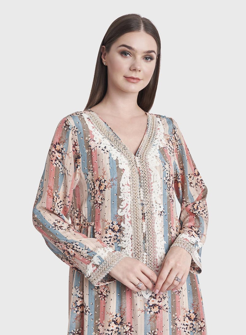 كشخة جلابية كويتية بطبعة زهور من الفيسكوز كريب - Image 1