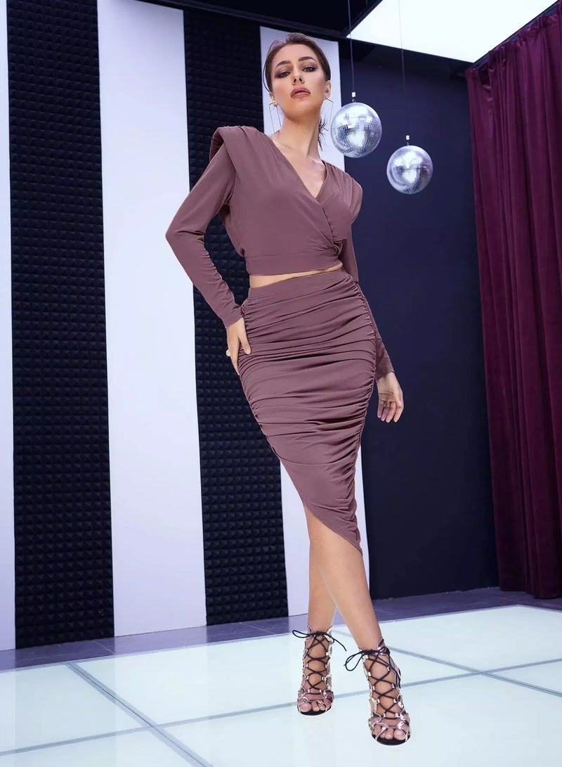 Padded Shoulder Knotted Back Wrap Top & Ruched Pencil Skirt - Image 4